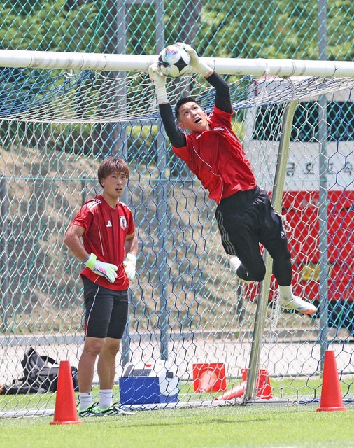 日本代表GK2人が猛暑の中、特別トレーニングに臨む - 東アジアE-1選手権2025