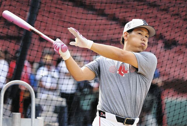 吉田正尚の一塁守備練習が地元メディアの注目を集める！MLB復帰への期待高まる