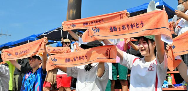 第107回全国高校野球選手権三重大会：紀南・熊野青藍のオレンジタオル応援で大勝利