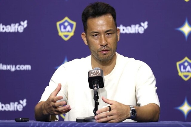吉田麻也が語るJリーグのVAR問題：試合の流れを止めるな