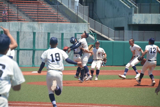 【侍ジャパン】未来富山の江藤蓮、完投＆本塁打で甲子園初出場を決める！