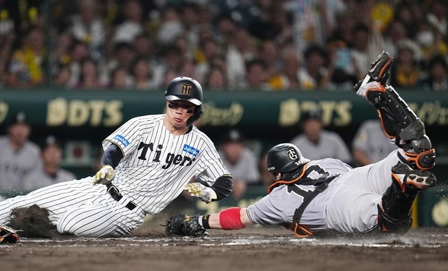 阪神タイガースの逆転勝利！森下翔太の神走塁で決勝点を奪取