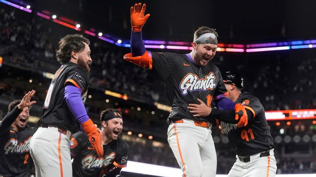 劇的サヨナラランニングHRでジャイアンツが逆転勝利！MLB同日に2つのランニングHRが記録