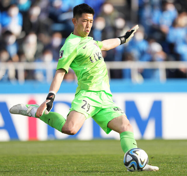 Jリーグ新記録へ！鹿島GK早川友基がデビューから100試合連続フル出場目前