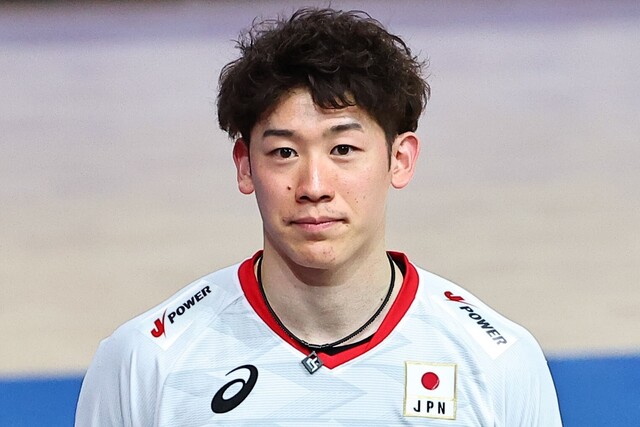 石川祐希のリラックスタイム！白バスローブ姿にファン熱狂