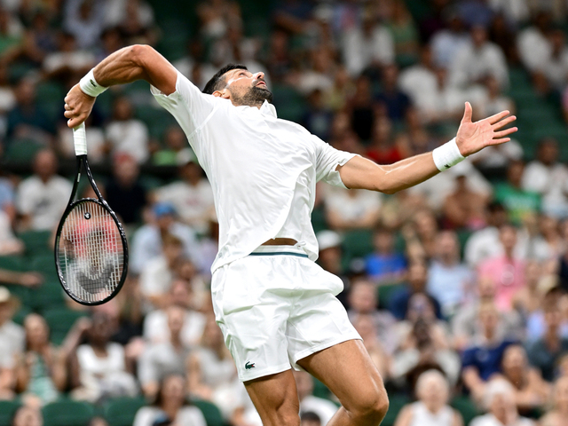 ジョコビッチ、ウインブルドン2025初戦で圧勝！ミュレーを4セットで下す