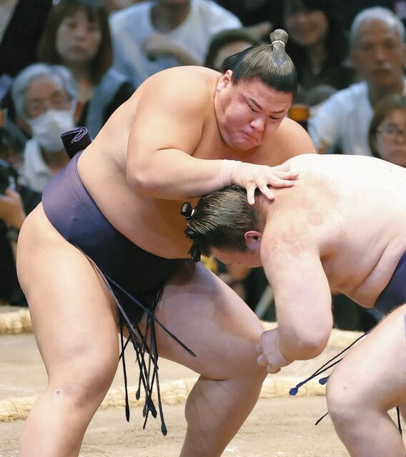 大相撲名古屋場所 琴勝峰・安青錦・草野の三つ巴優勝決戦！新入幕力士の覚醒が熱い勝負を制す