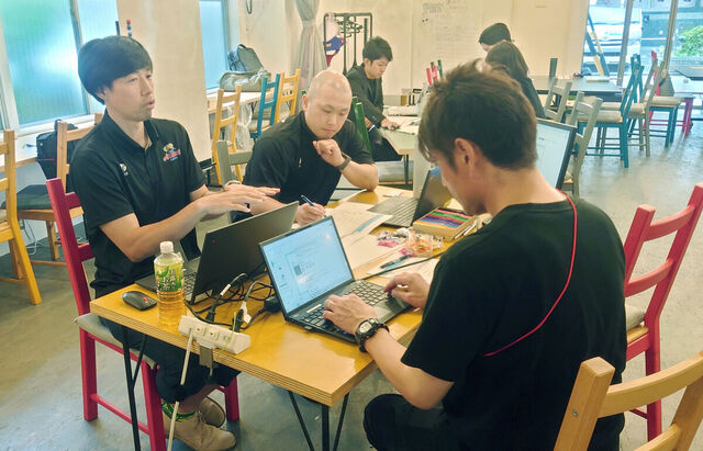 静岡県プロスポーツチームと他産業の新規事業共同作業会：バレーボールの未来を切り開く