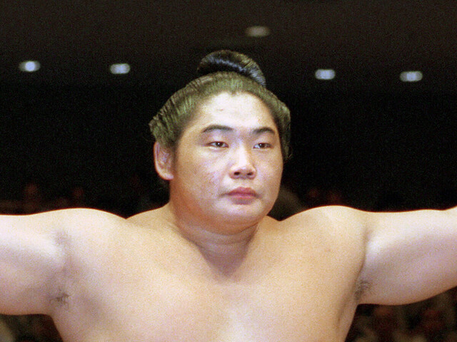 モンゴル出身のパイオニア：旭鷲山が切り拓いた大相撲の新時代