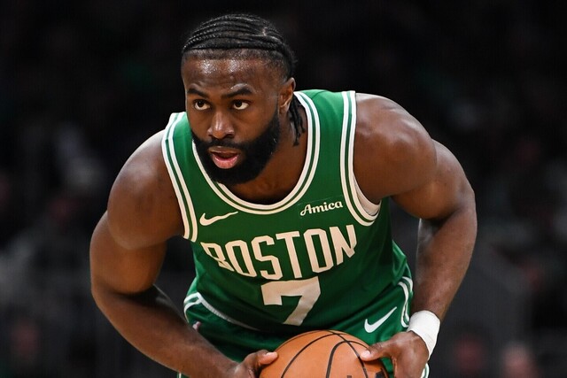 NBAスター、ジェイレン・ブラウンの深い後悔とコビー・ブライアントの遺産