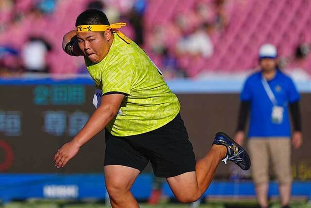 高校陸上界の新星・大垣尊良が砲丸投げで日本一！父の手作りピットで鍛えた実力