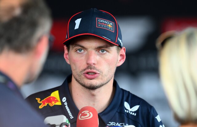 F1ハンガリーGPでフェルスタッペンのタオル投げ捨て事件が警告処分で終わった背景とその影響