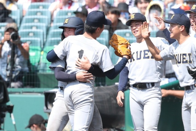 仙台育英の甲子園敗戦直後、地元からの心温まるメッセージが感動を呼ぶ