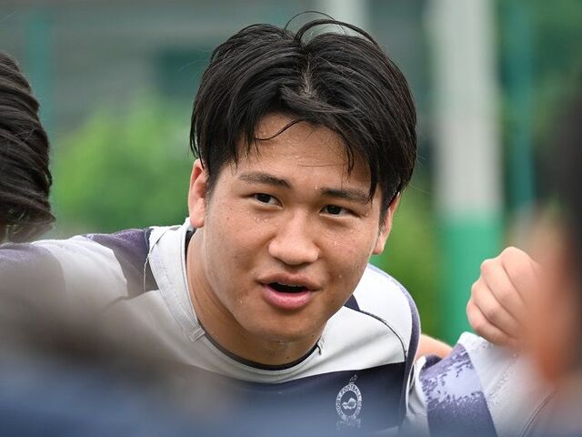 ラグビー部キャプテンのリーダーシップ術：週4回練習への挑戦とチーム再建の道