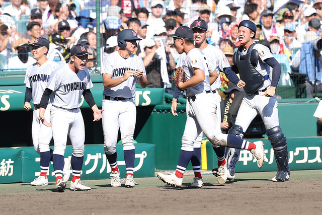 高校野球の極限守備！横浜高校と県岐阜商の激闘がファンを熱狂させる