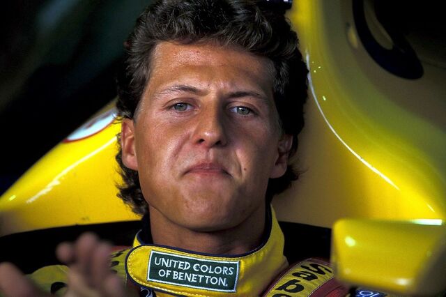ペリー・マッカーシーとアンドレアモーダ：F1の影の物語